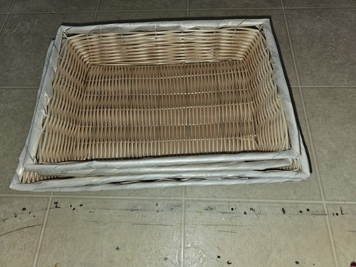 Set wicker baskets - 2,